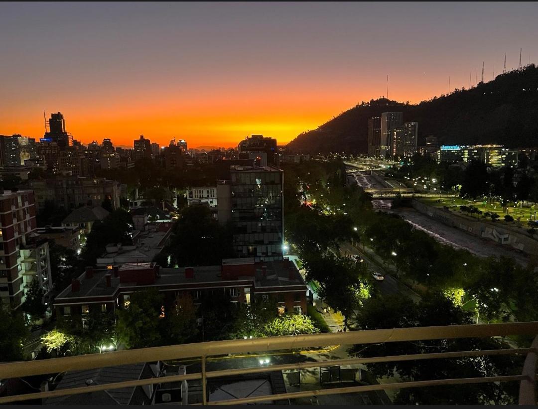 Apartamento Departamento Vista Despejada Al Cerro San Cristobal